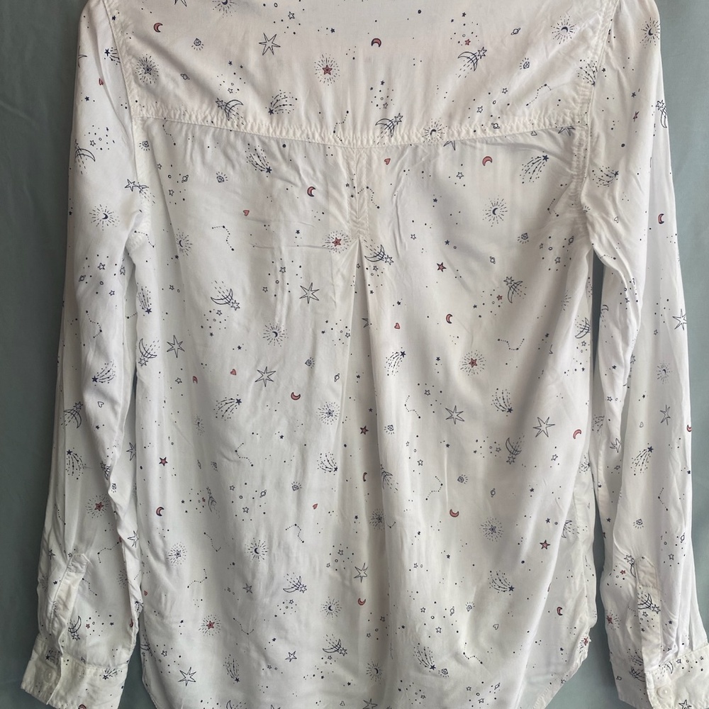 beachlunchlounge Alanna button down, celestial pattern - Picture 2 of 4